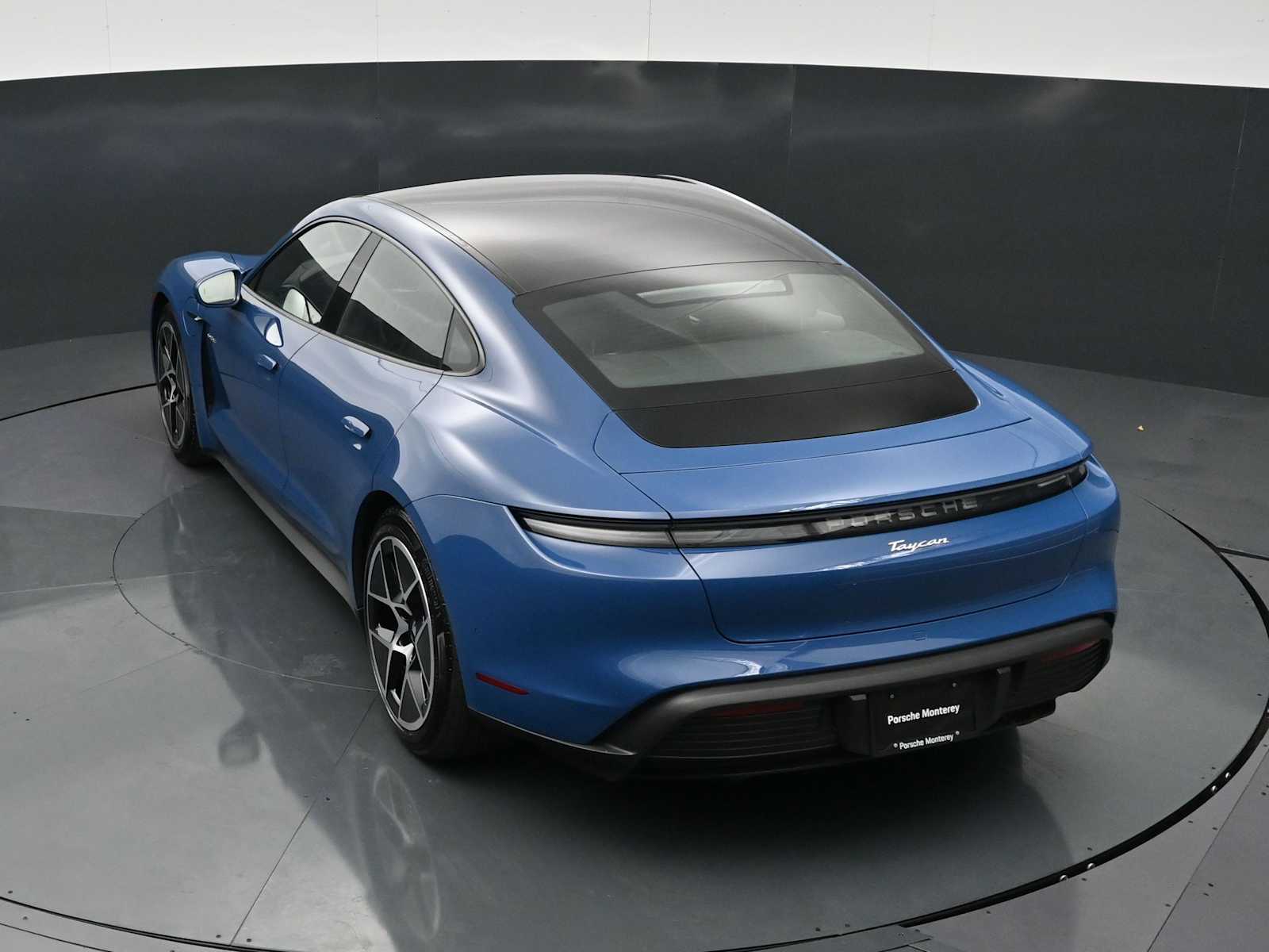 Thumbnail: 2026 Porsche Taycan - 32