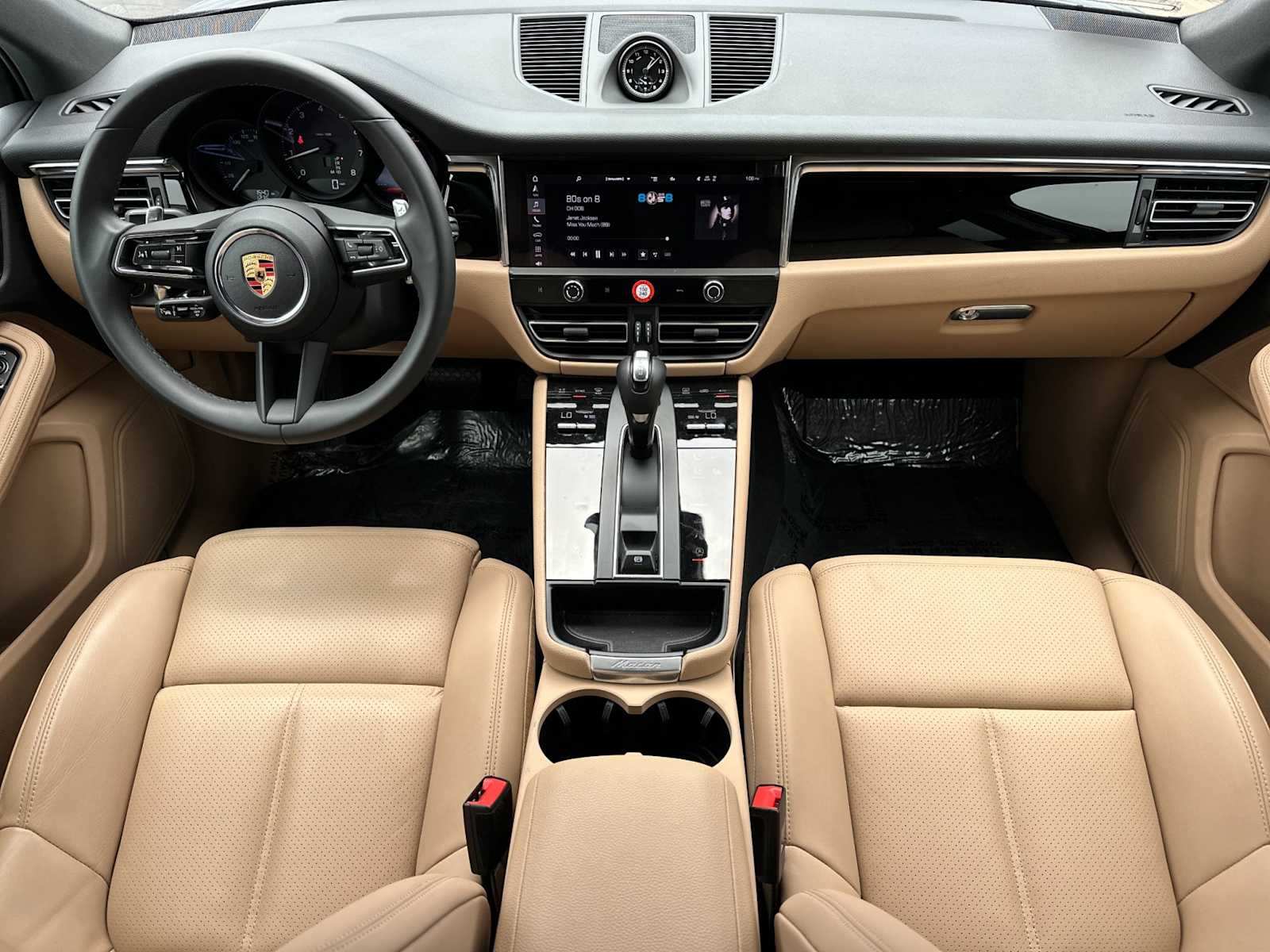 Thumbnail: 2025 Porsche Macan - 6