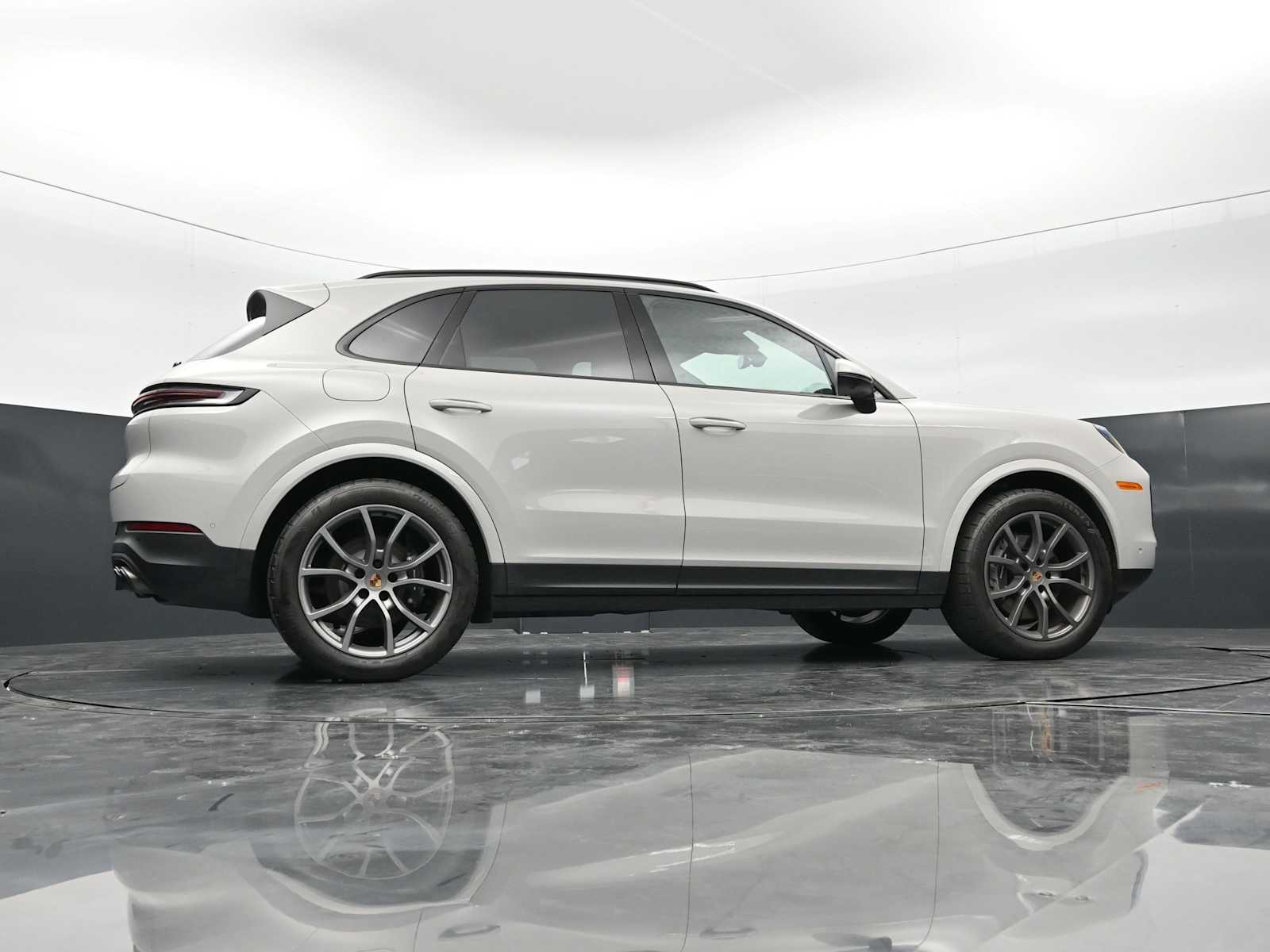 Thumbnail: 2025 Porsche Cayenne - 41