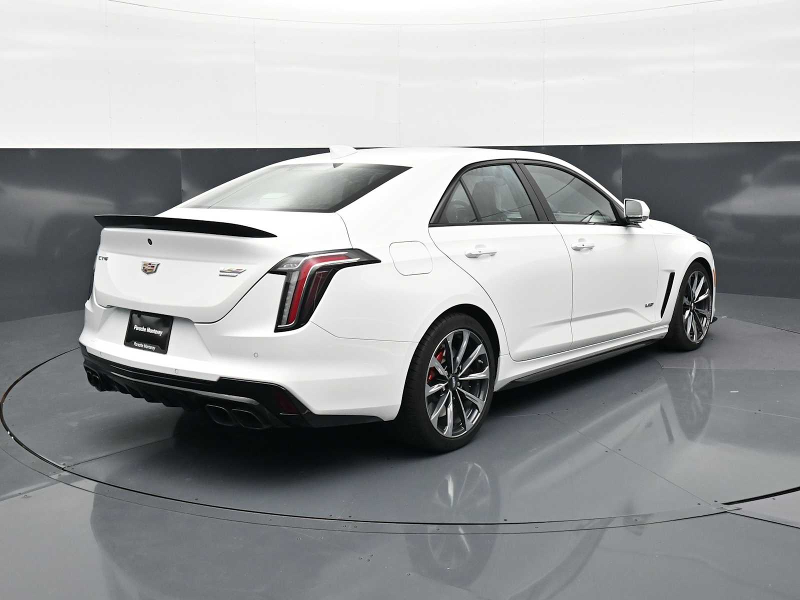 Thumbnail: 2023 Cadillac CT4 - 32