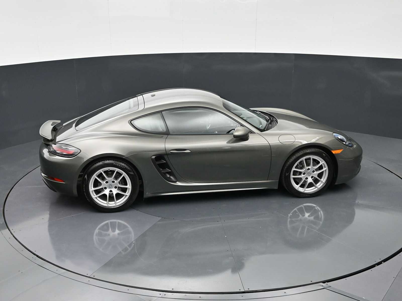 Thumbnail: 2022 Porsche 718 Cayman - 30
