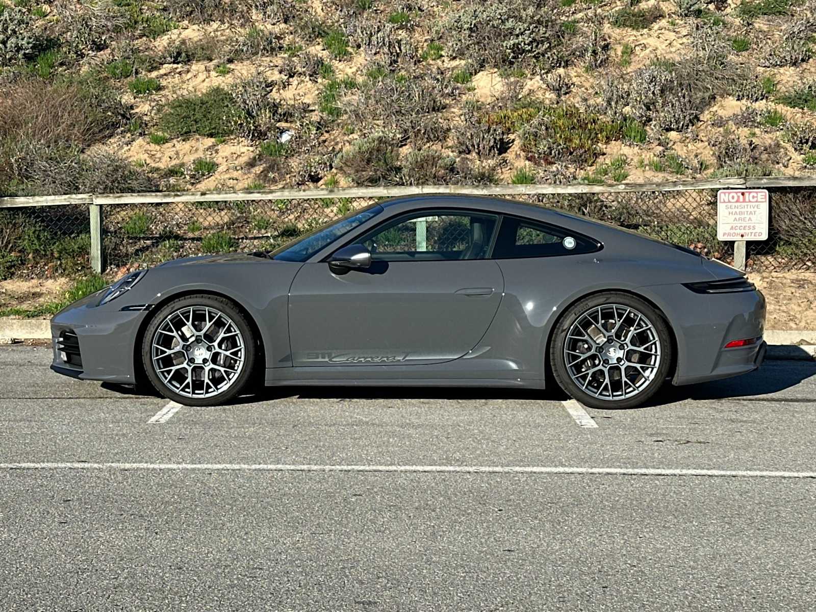 Thumbnail: 2025 Porsche 911 - 2