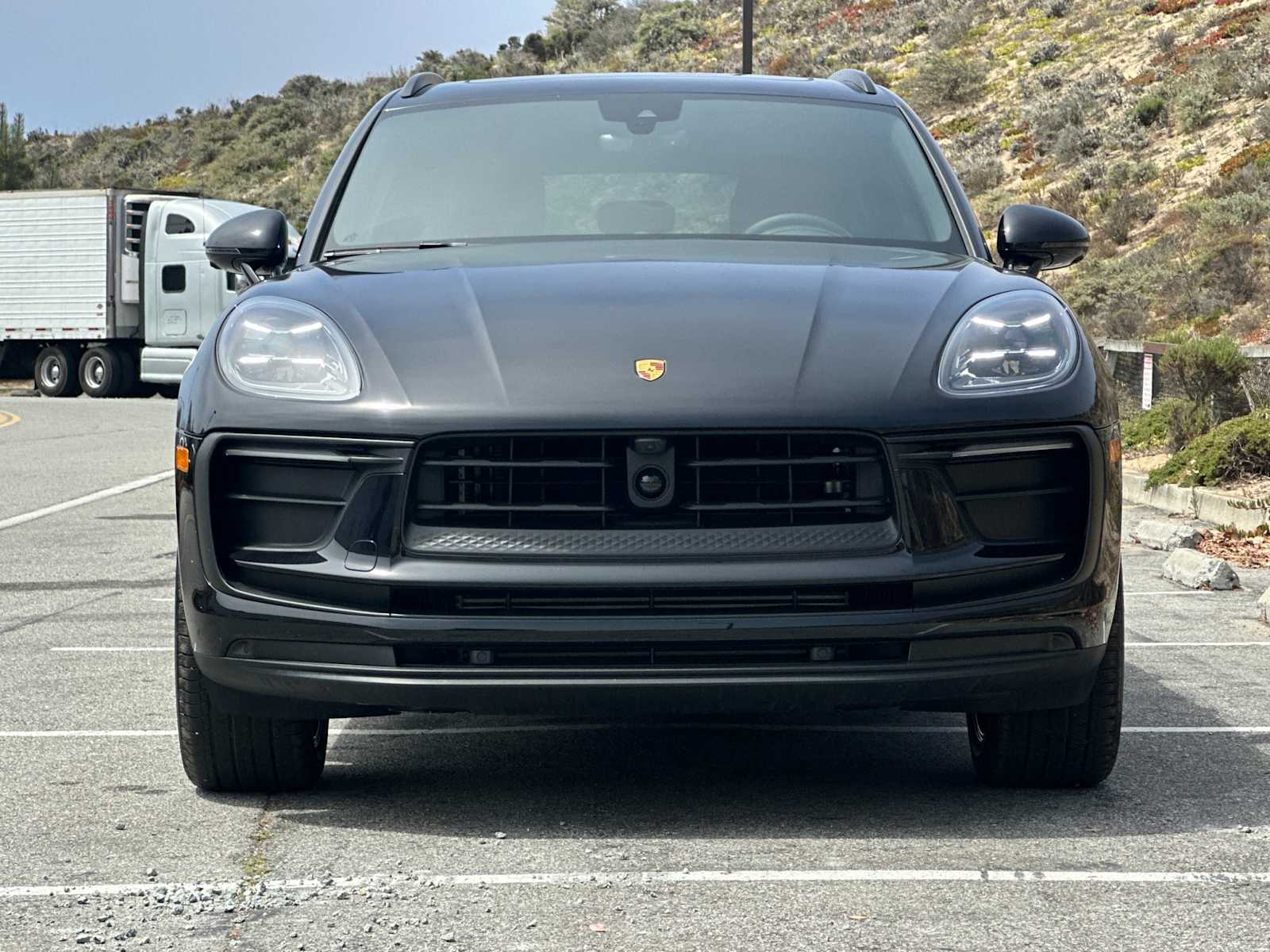 Thumbnail: 2025 Porsche Macan - 11