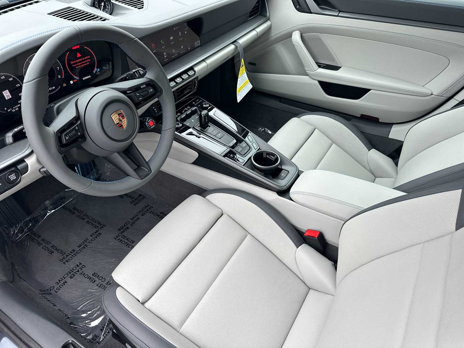 2025 Porsche 911 S photo 4