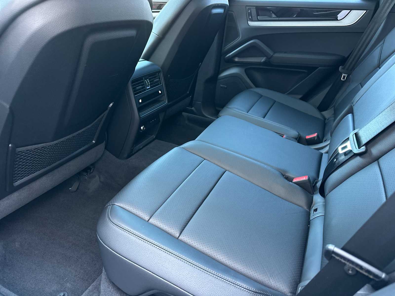 Thumbnail: 2025 Porsche Cayenne - 13