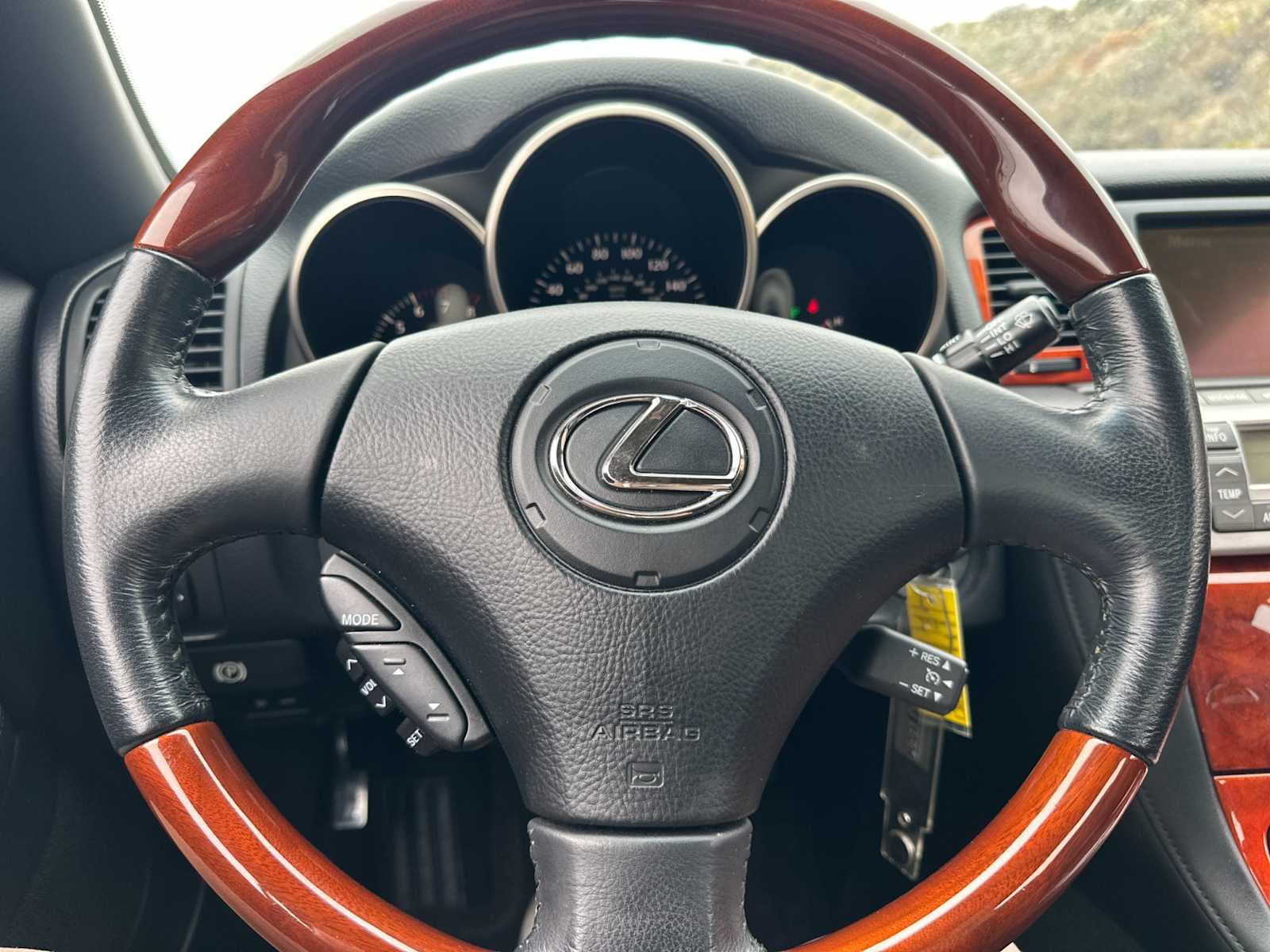 Thumbnail: 2006 Lexus SC - 22