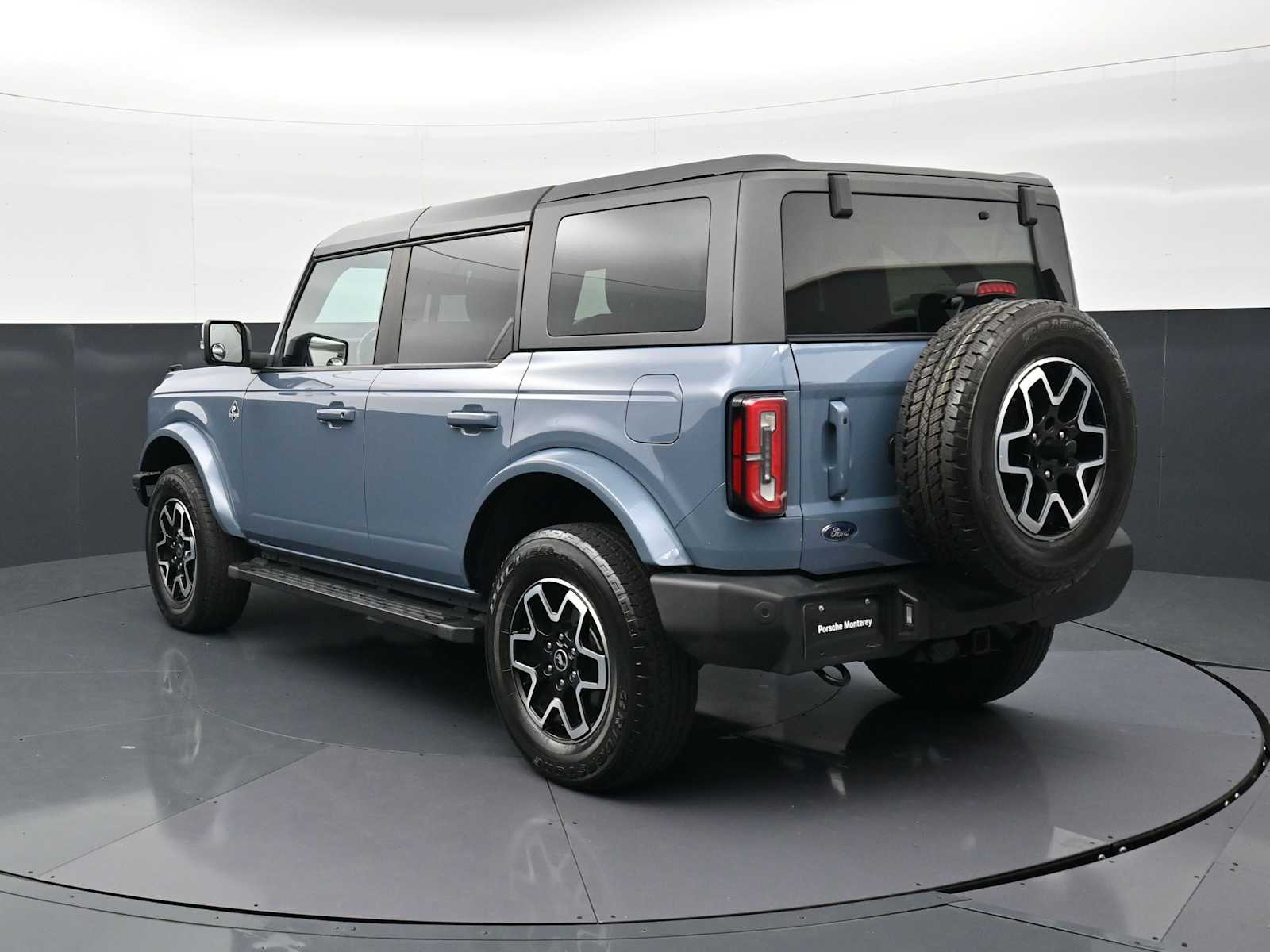 Thumbnail: 2023 Ford Bronco - 3