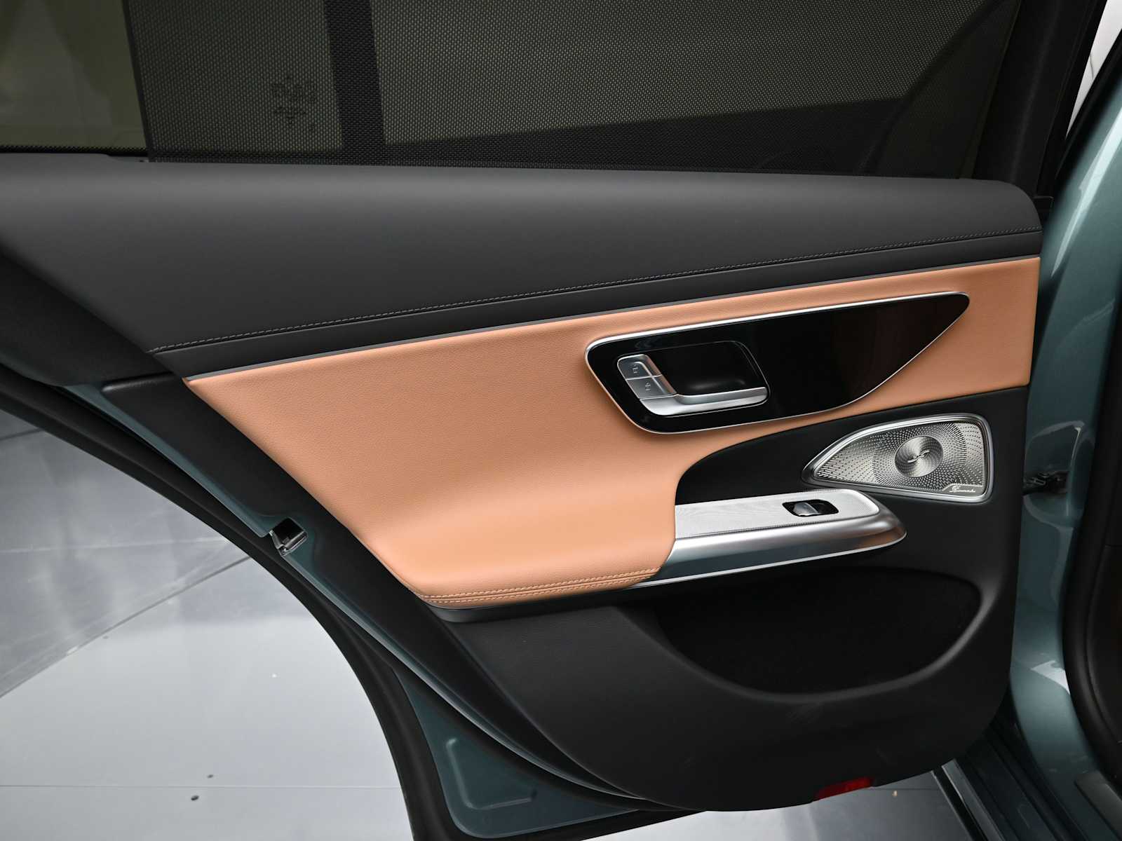 Thumbnail: 2025 Mercedes-Benz E-Class - 19