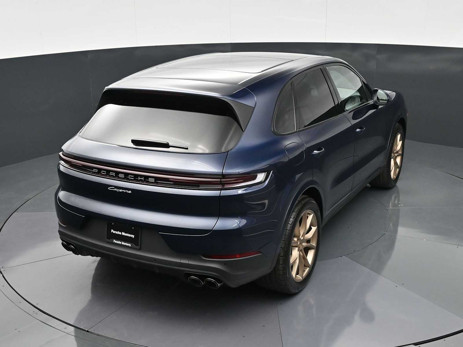 Thumbnail: 2026 Porsche Cayenne - 36