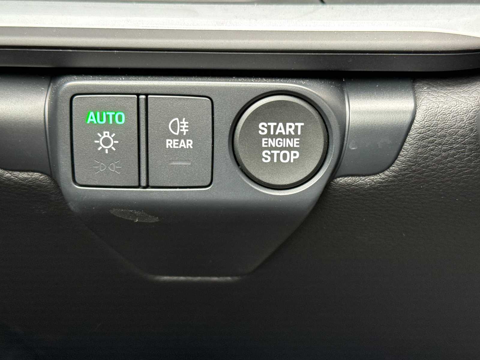 Thumbnail: 2025 Porsche 911 - 23