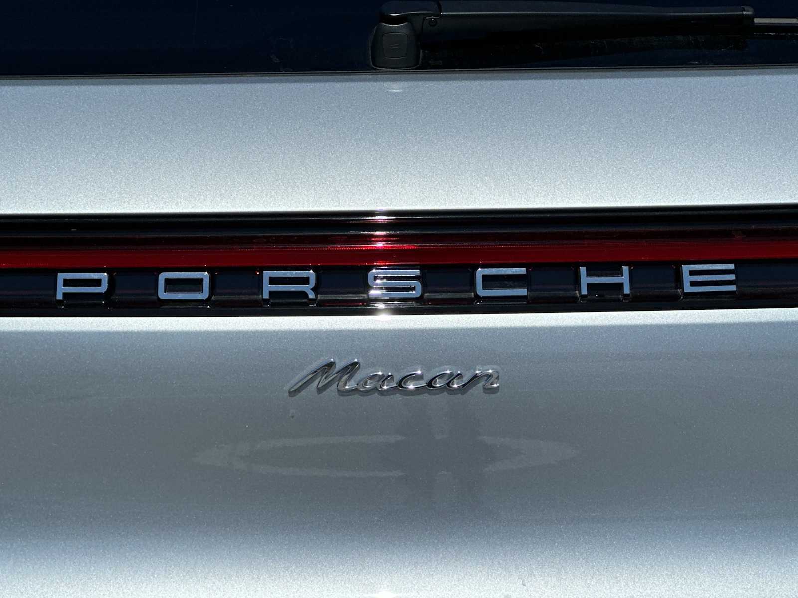 Thumbnail: 2024 Porsche Macan - 29