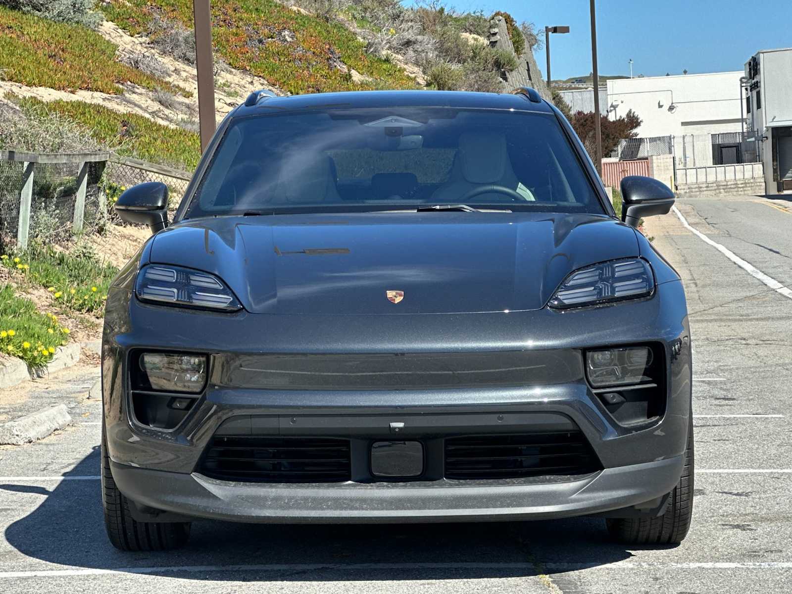 Thumbnail: 2026 Porsche Macan - 11
