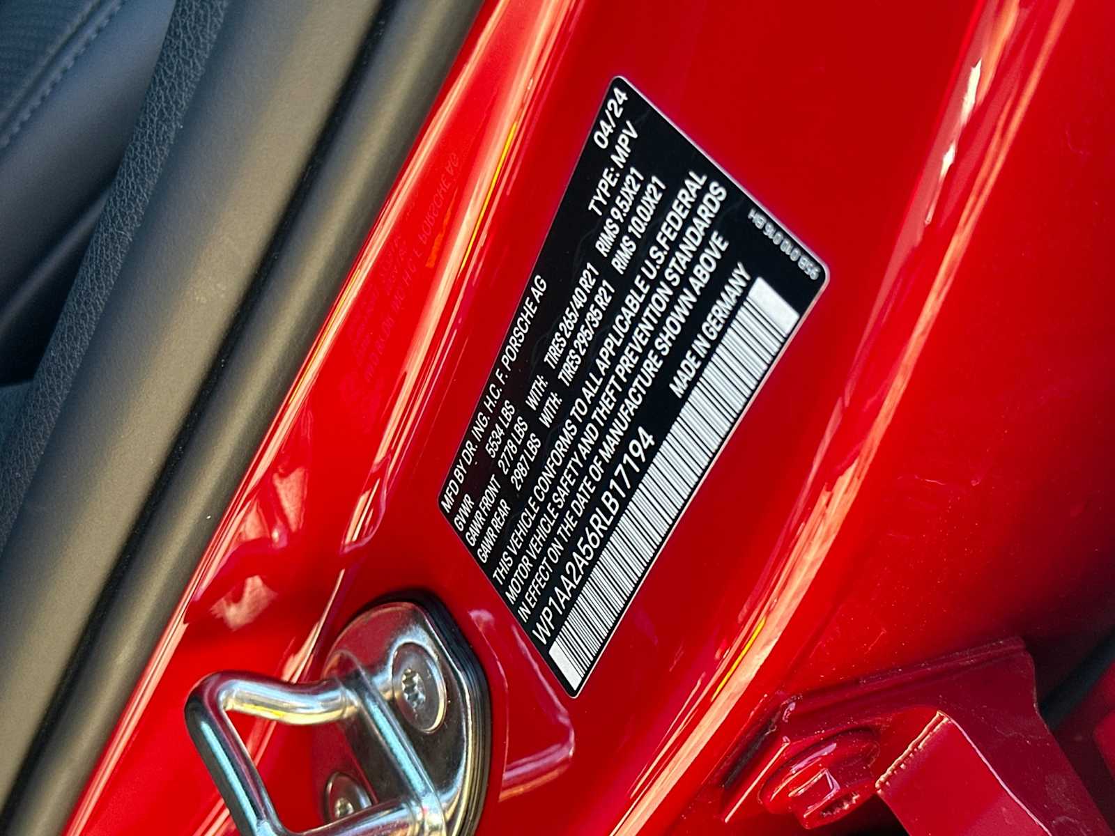 Thumbnail: 2024 Porsche Macan - 28