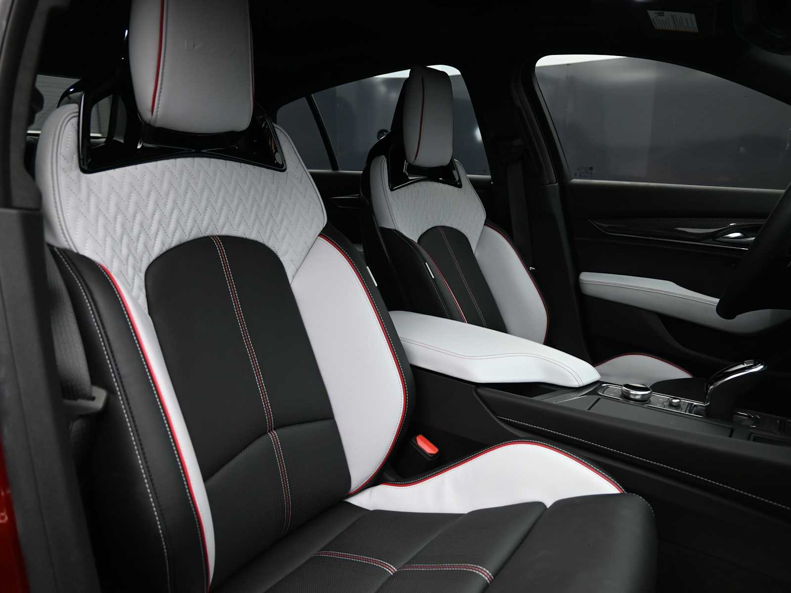 Thumbnail: 2025 Cadillac CT5 - 28