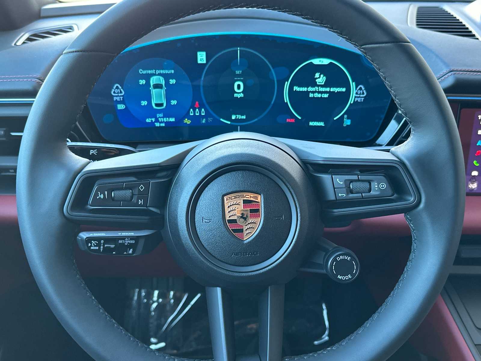 Thumbnail: 2024 Porsche Macan - 23