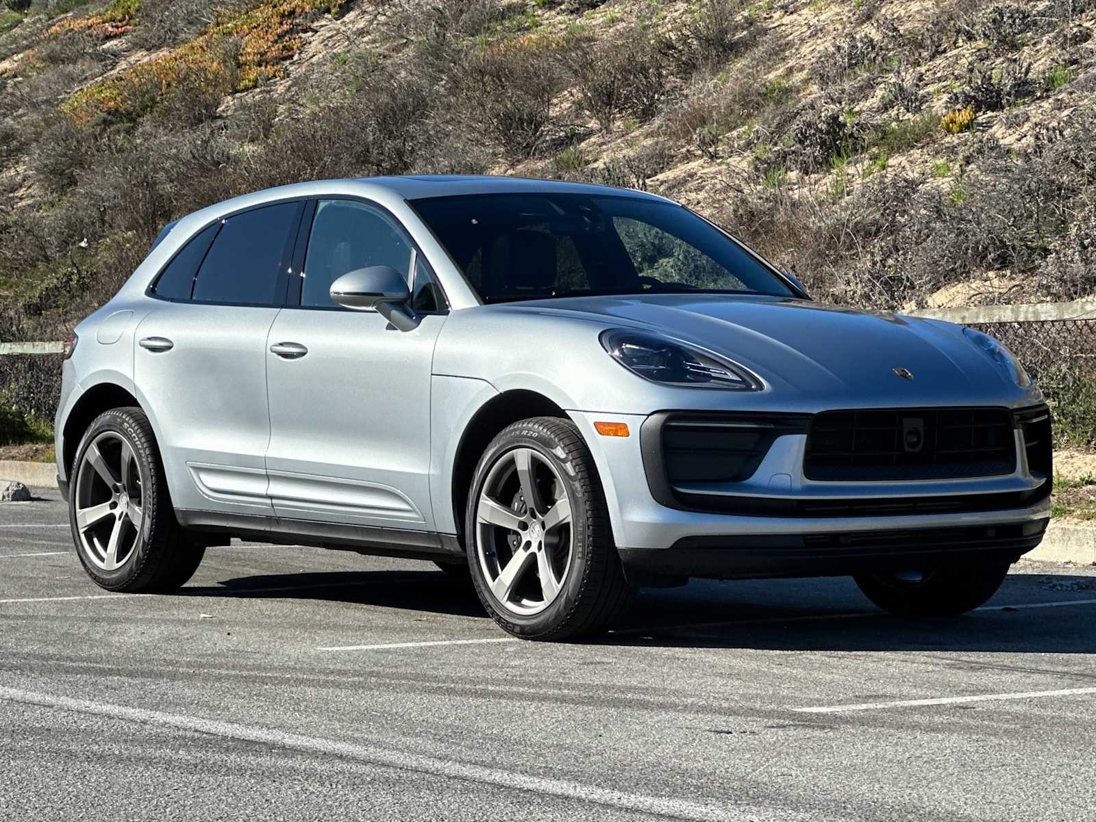 Thumbnail: 2024 Porsche Macan - 10