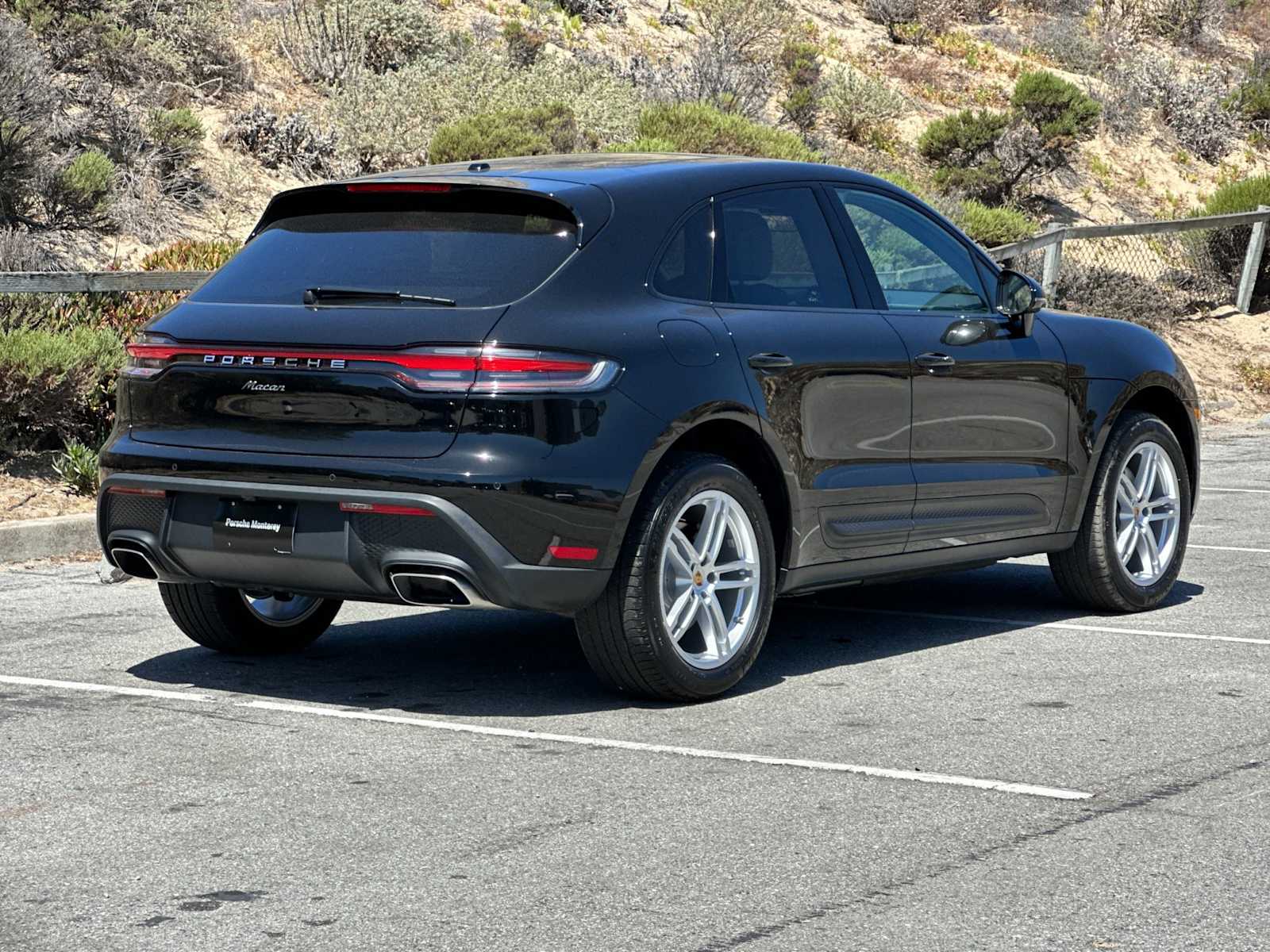 Thumbnail: 2025 Porsche Macan - 7