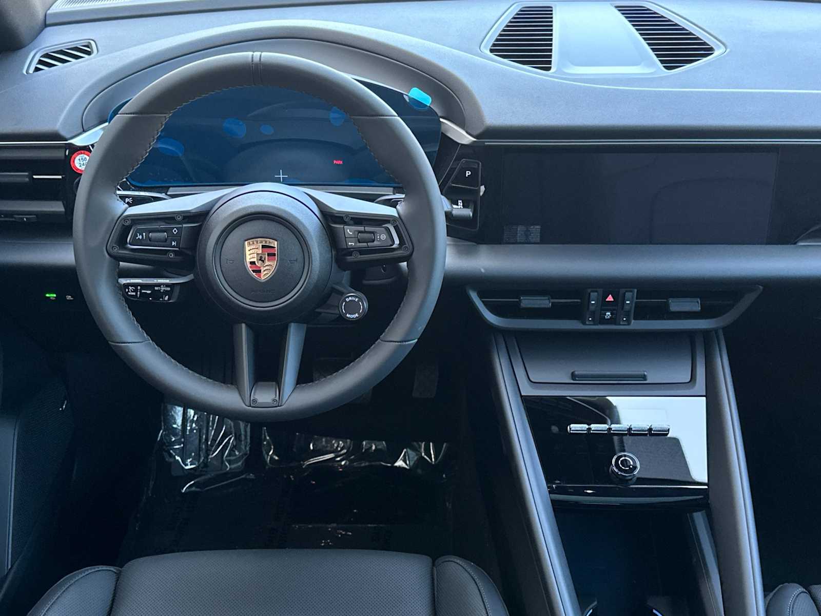 Thumbnail: 2025 Porsche Macan - 15