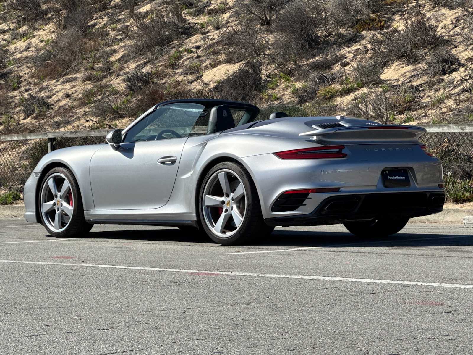 Thumbnail: 2017 Porsche 911 - 10