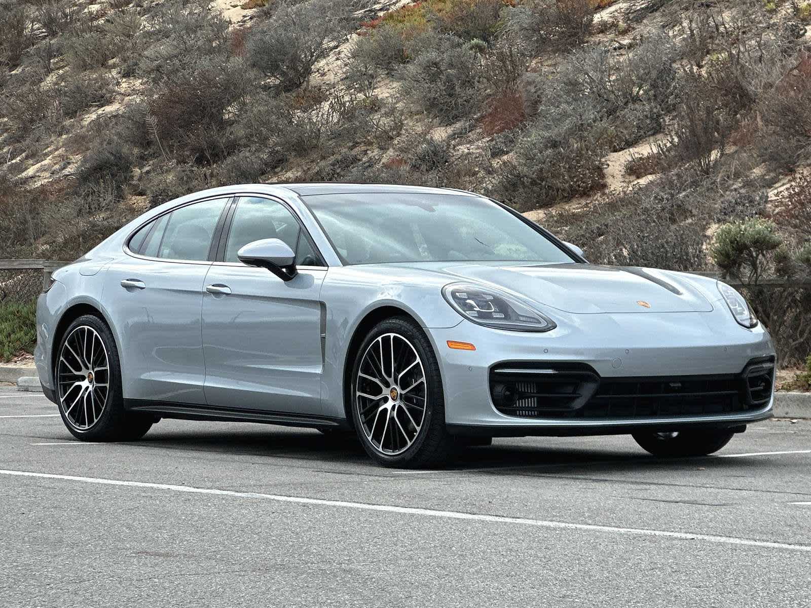 2021 Porsche Panamera Rear Seat Highlights