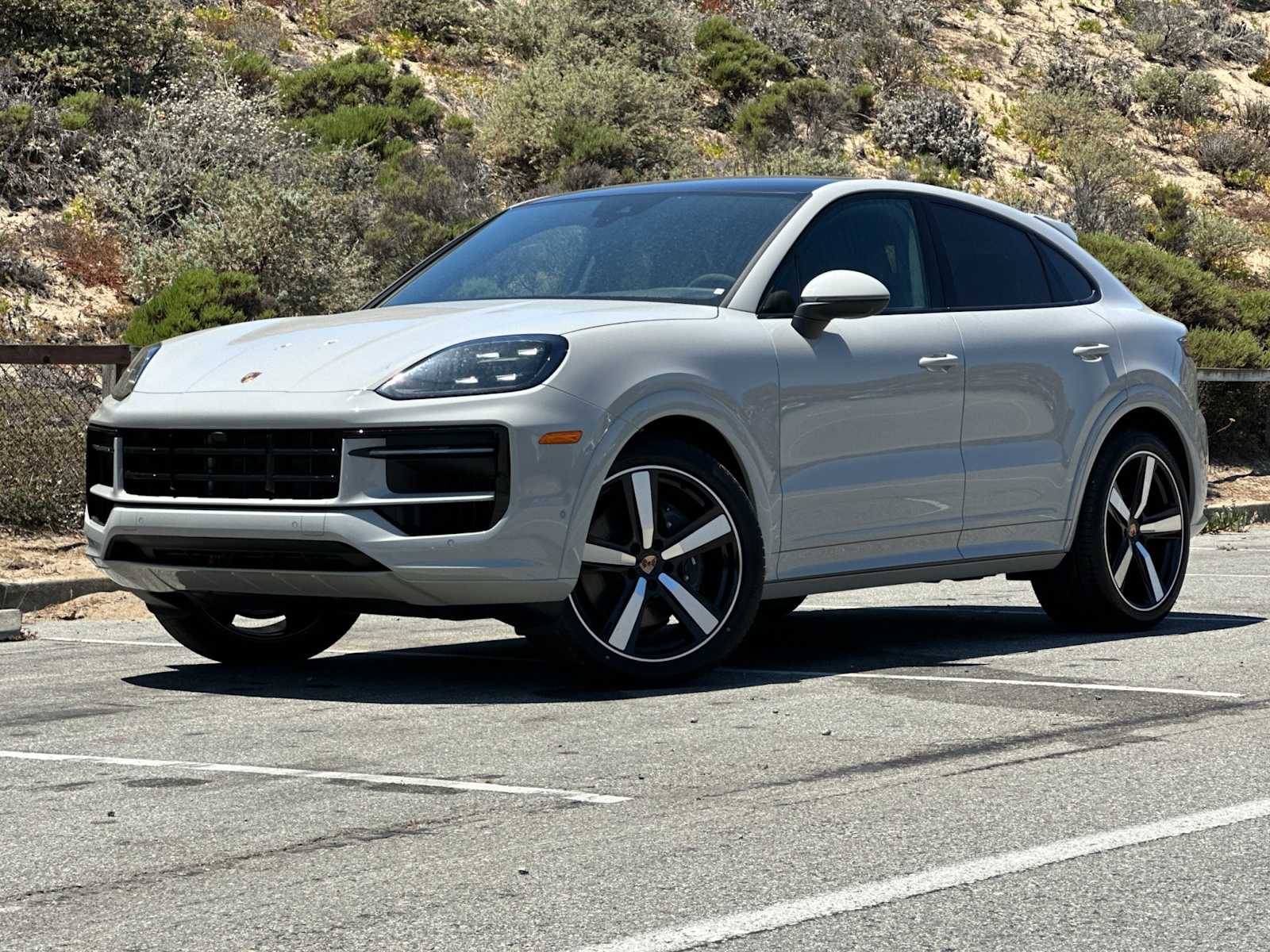 Thumbnail: 2025 Porsche  - 1