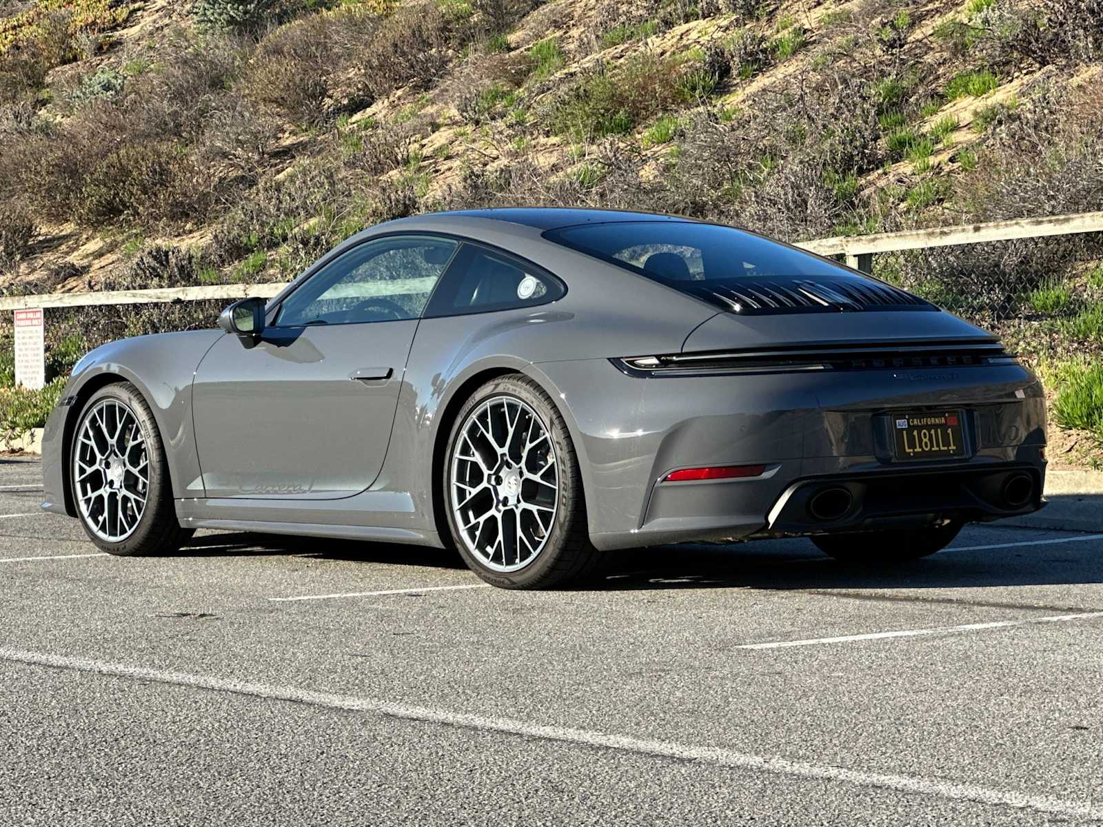 Thumbnail: 2025 Porsche 911 - 3