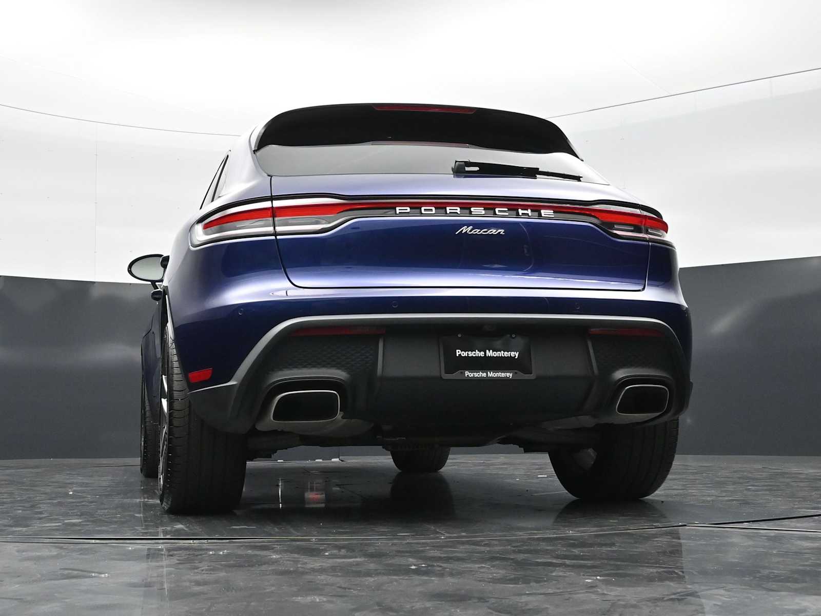 Thumbnail: 2026 Porsche Macan - 36