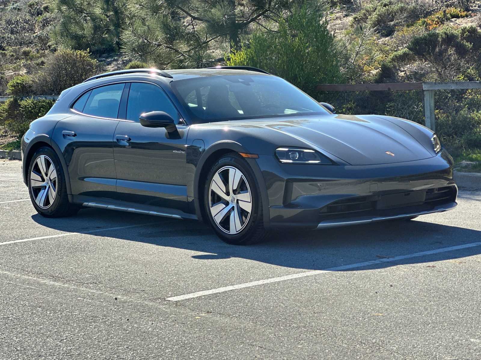 Thumbnail: 2025 Porsche Taycan - 10