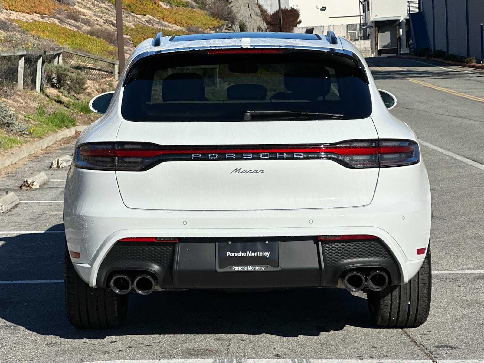 Thumbnail: 2025 Porsche Macan - 8