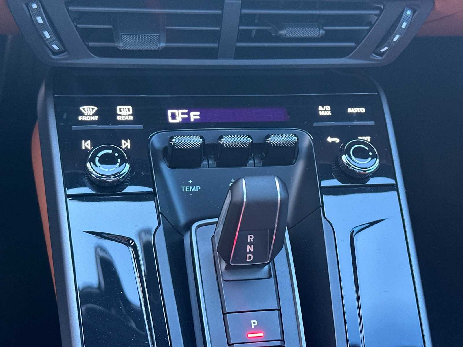 Thumbnail: 2025 Porsche 911 - 21