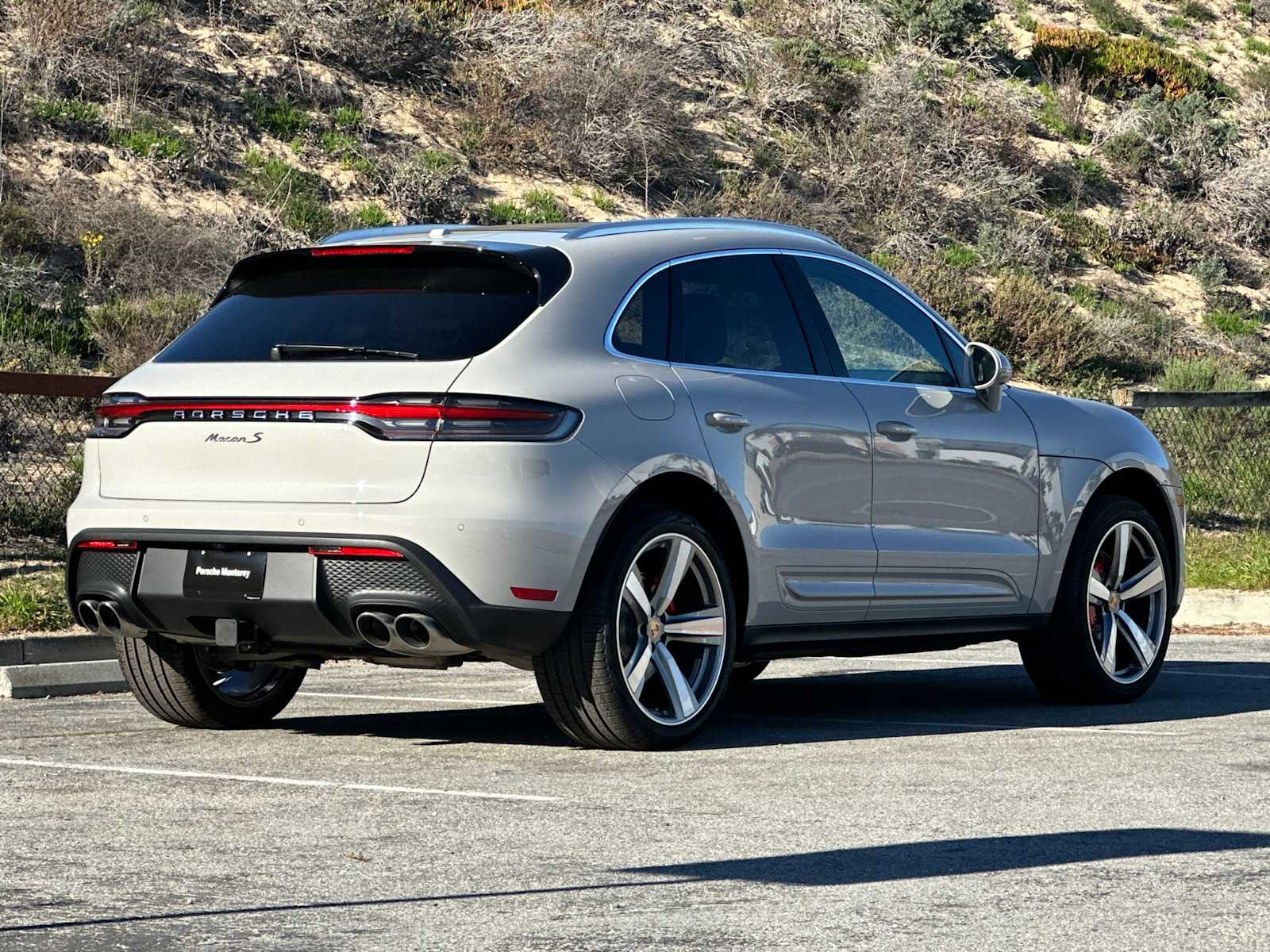 Thumbnail: 2026 Porsche Macan - 7