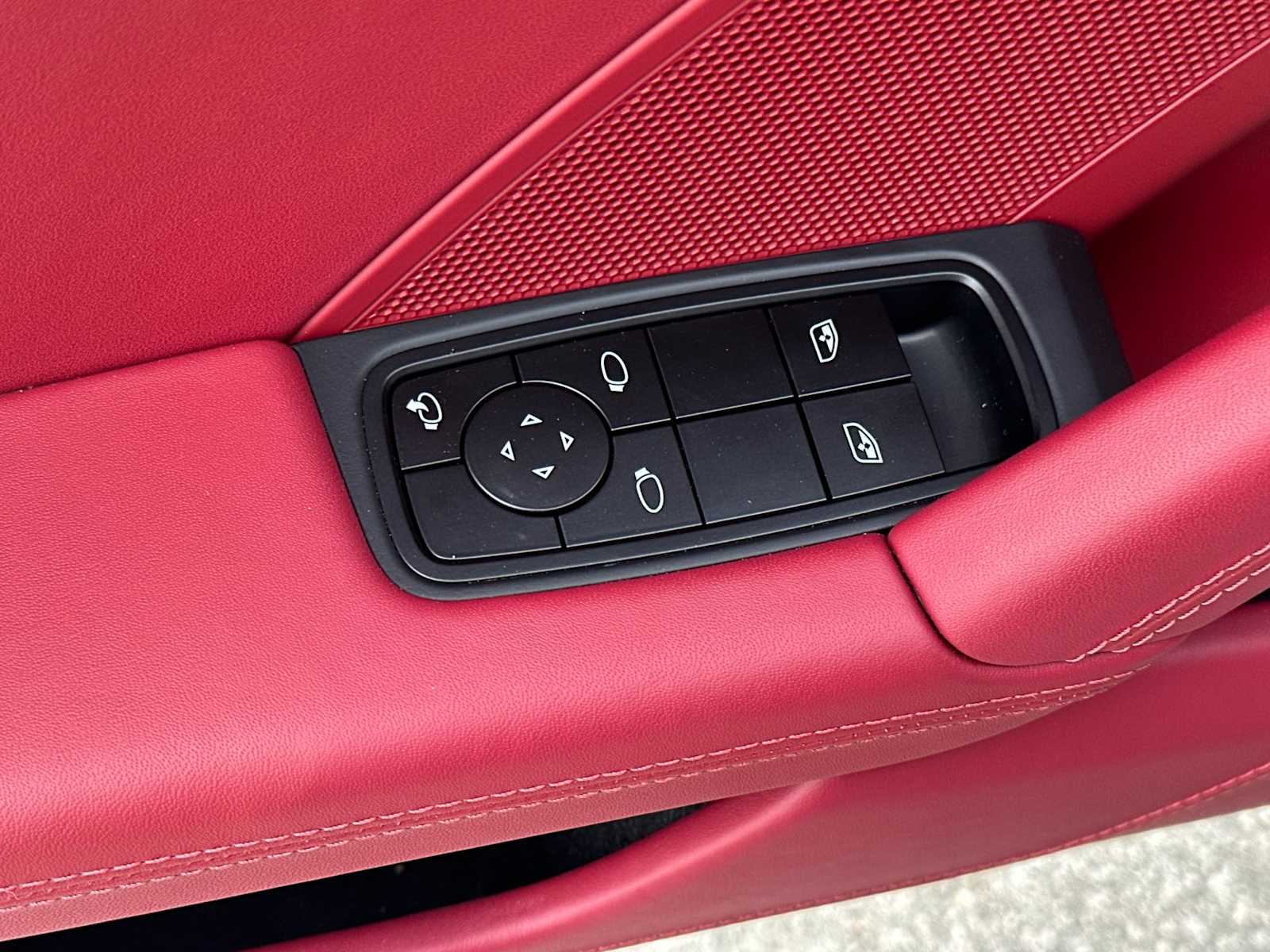 Thumbnail: 2025 Porsche 911 - 12