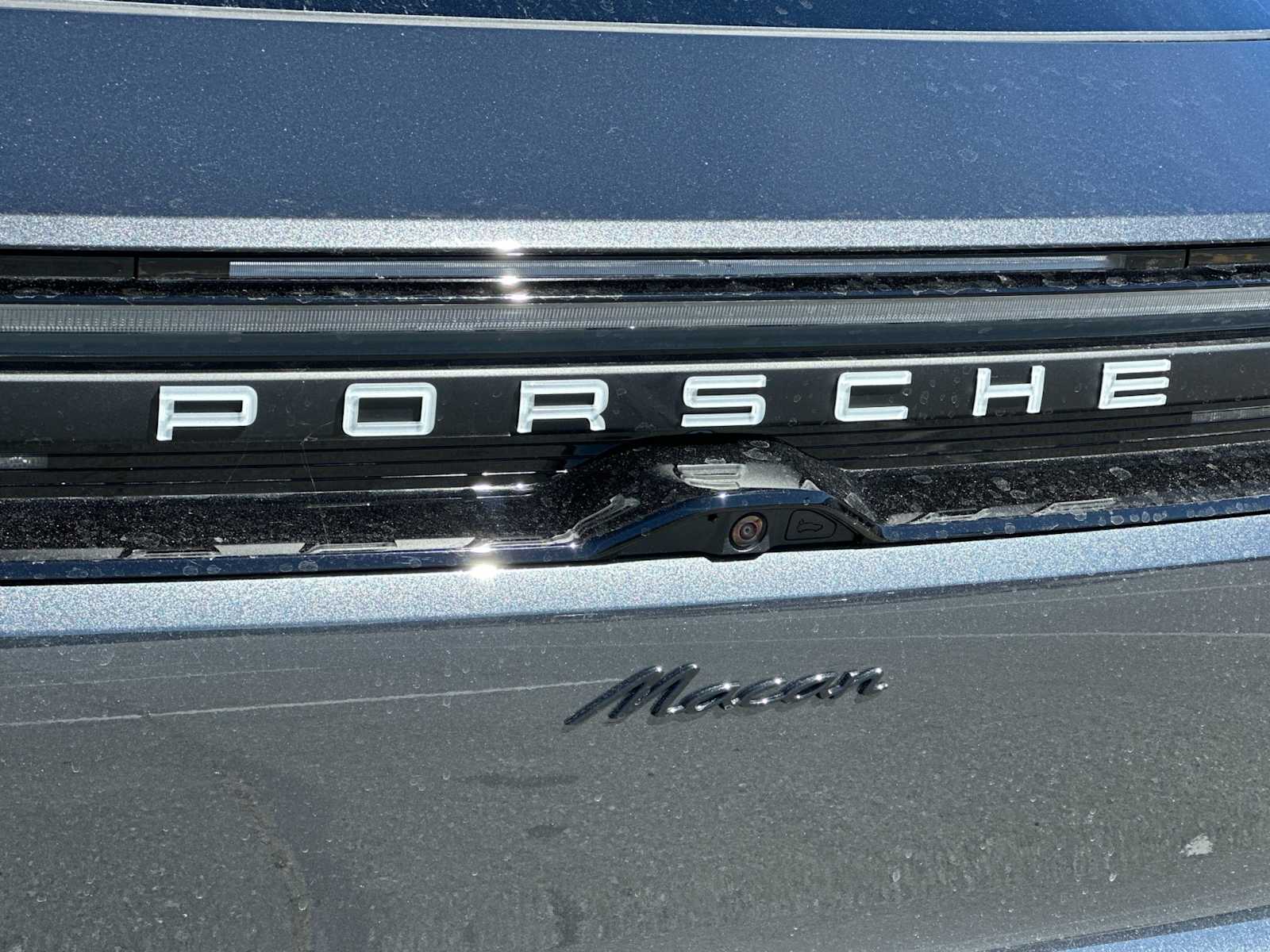 Thumbnail: 2026 Porsche Macan - 28