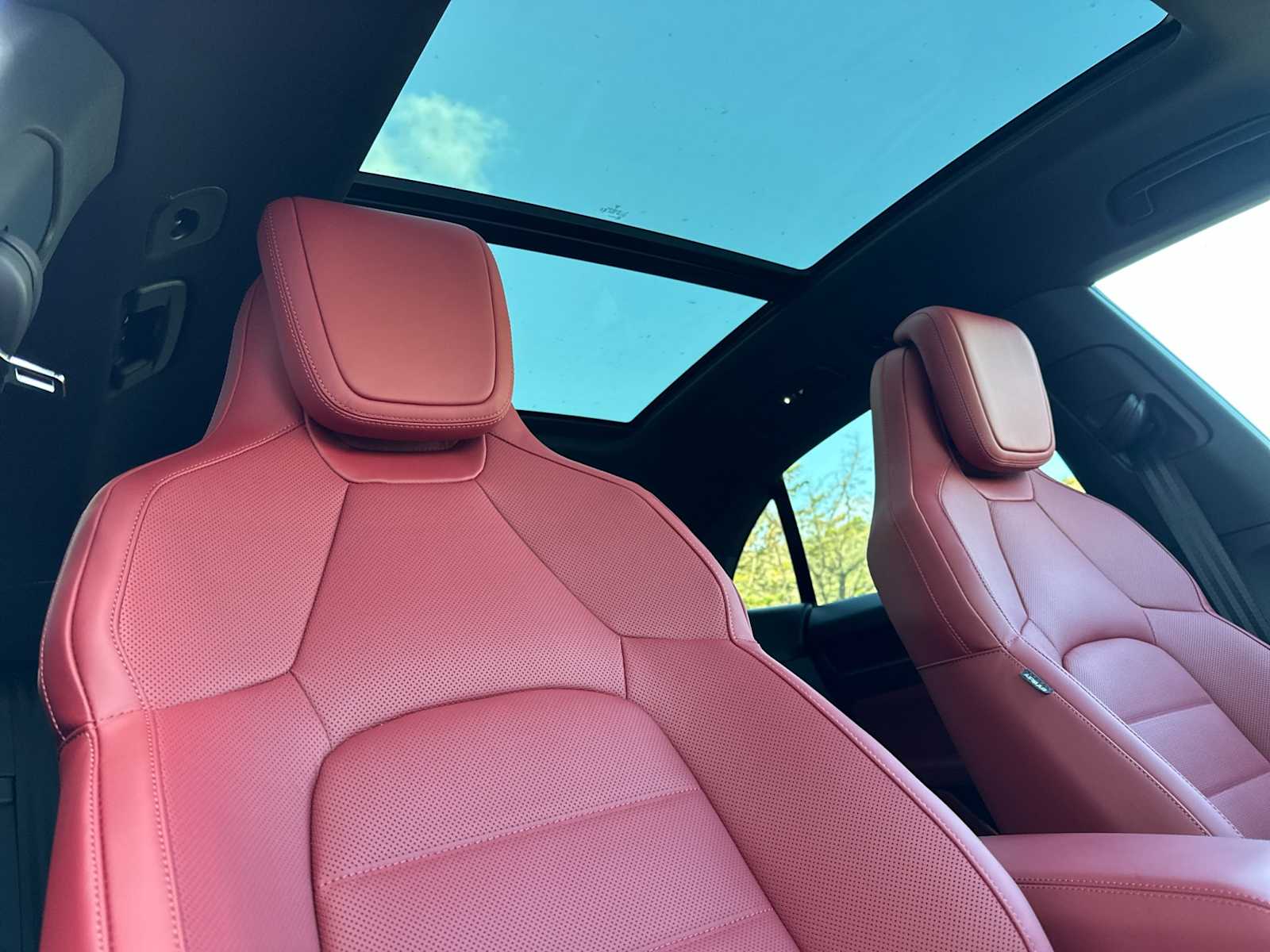 Thumbnail: 2025 Porsche Macan - 17