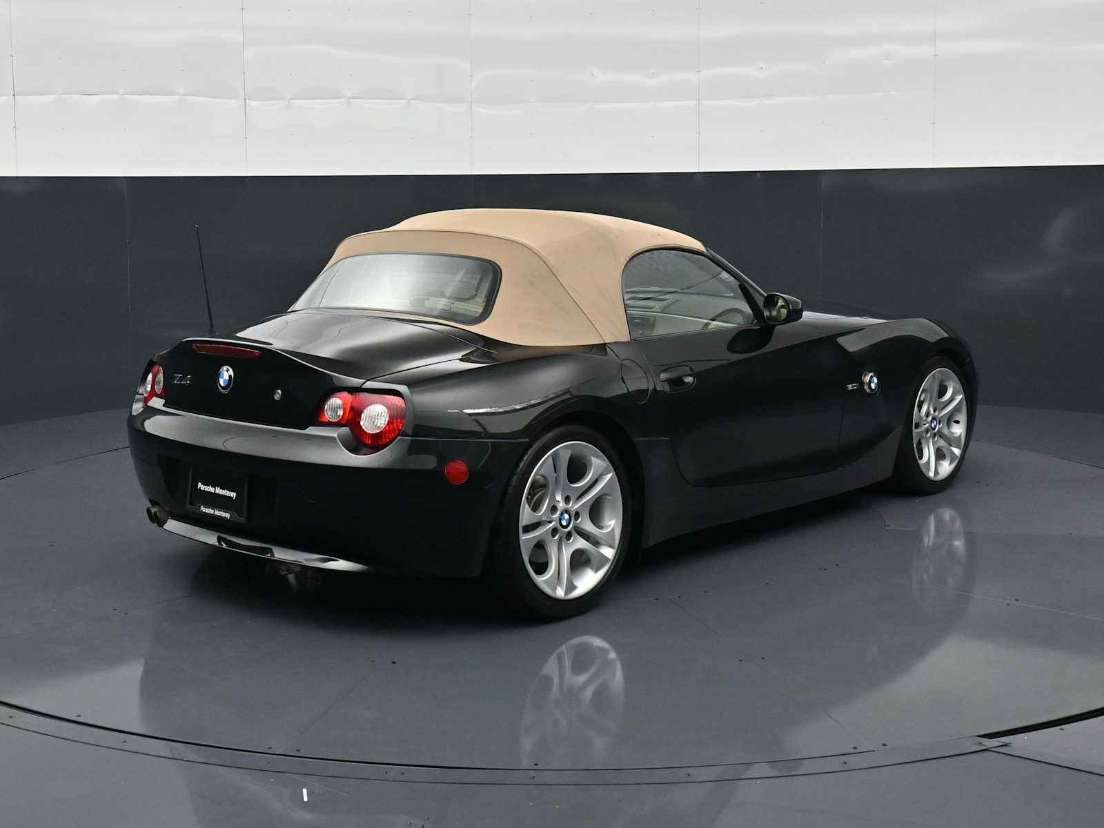 Thumbnail: 2005 BMW Z4 - 16