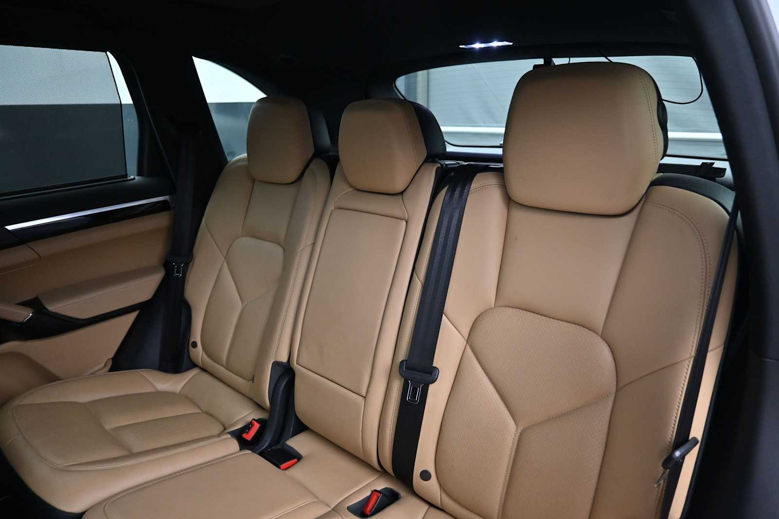 Thumbnail: 2015 Porsche Cayenne - 16