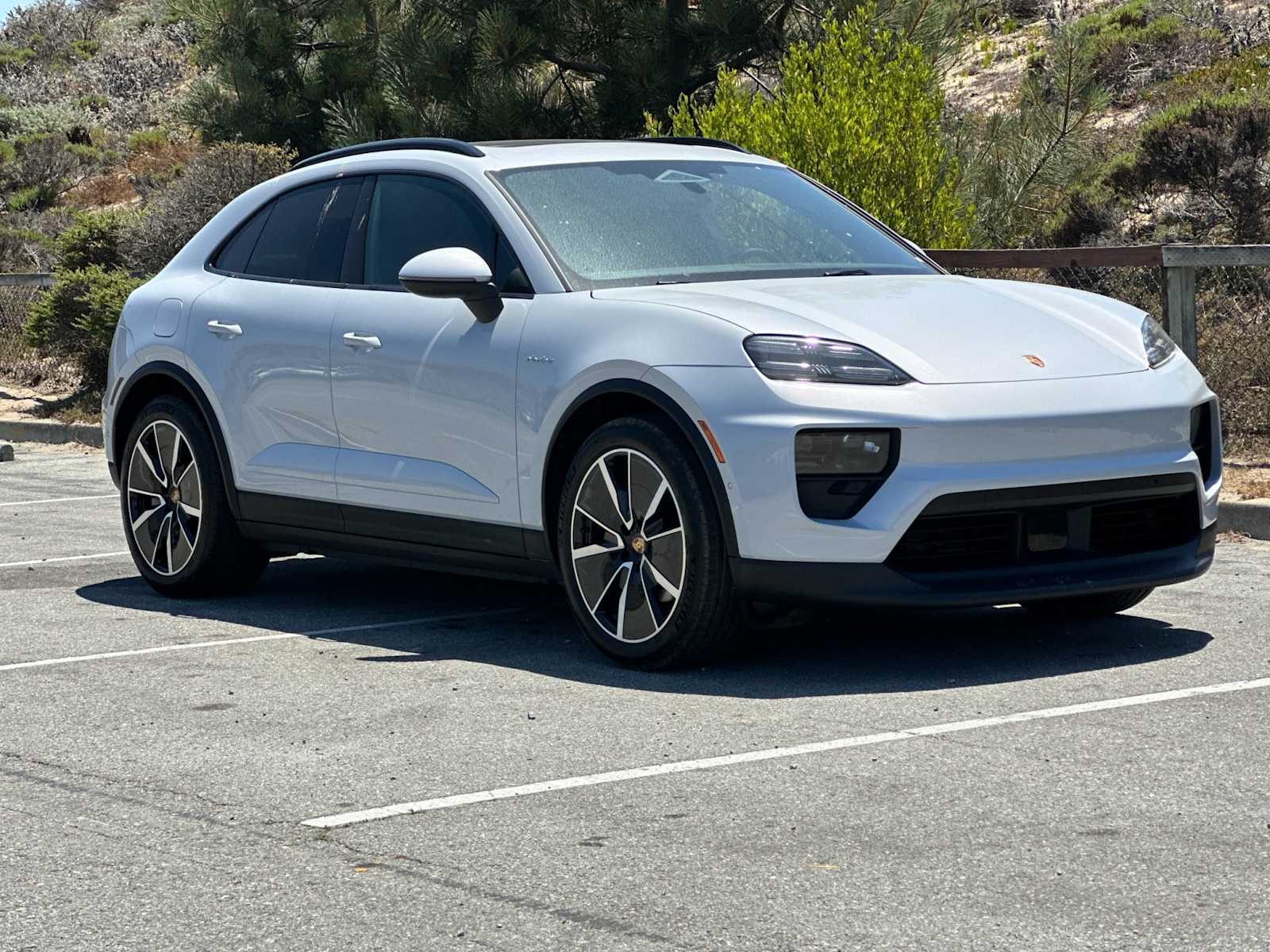 Thumbnail: 2025 Porsche Macan - 10