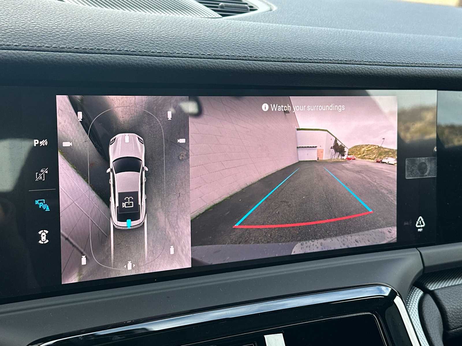 Thumbnail: 2026 Porsche Panamera - 20