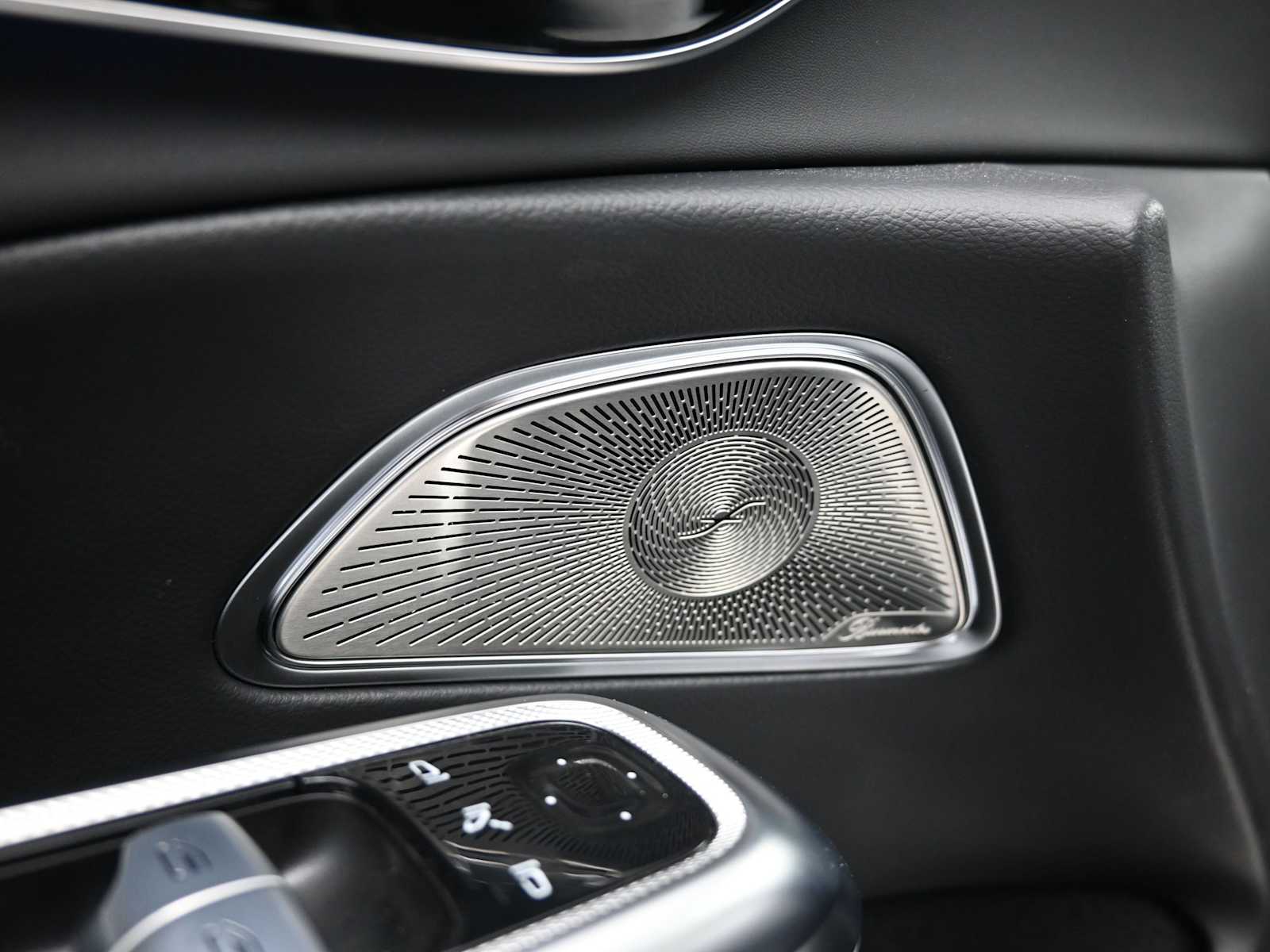 Thumbnail: 2025 Mercedes-Benz E-Class - 6