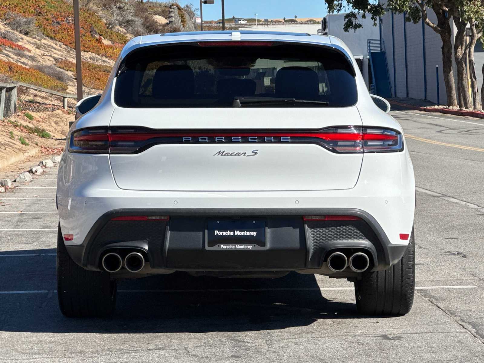 Thumbnail: 2023 Porsche Macan - 8
