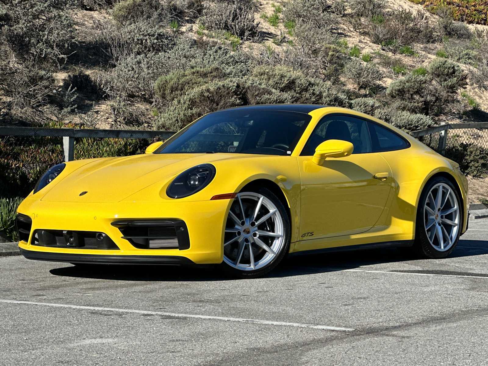 Thumbnail: 2024 Porsche 911 - 1