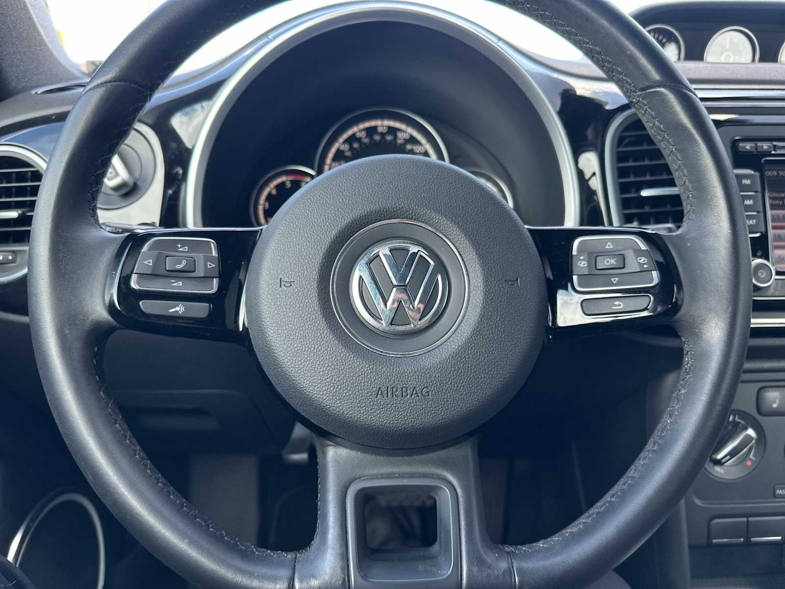 2013 Volkswagen Beetle  22