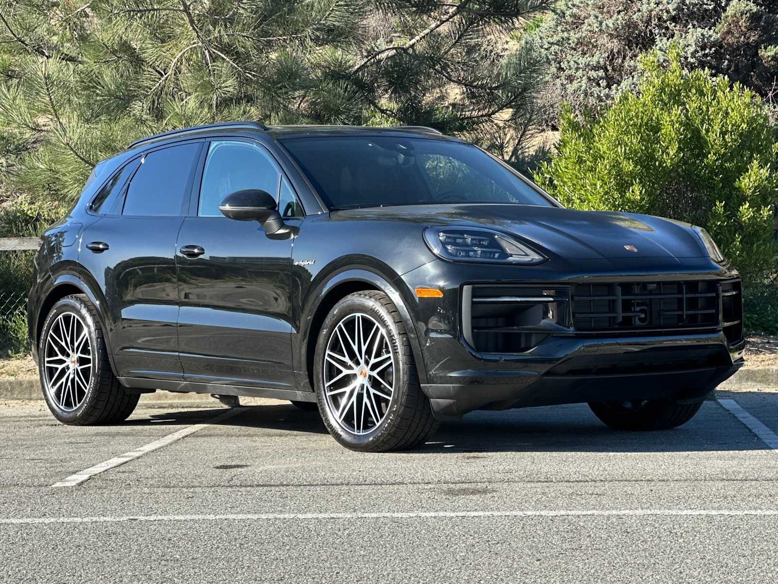 Thumbnail: 2025 Porsche Cayenne - 10