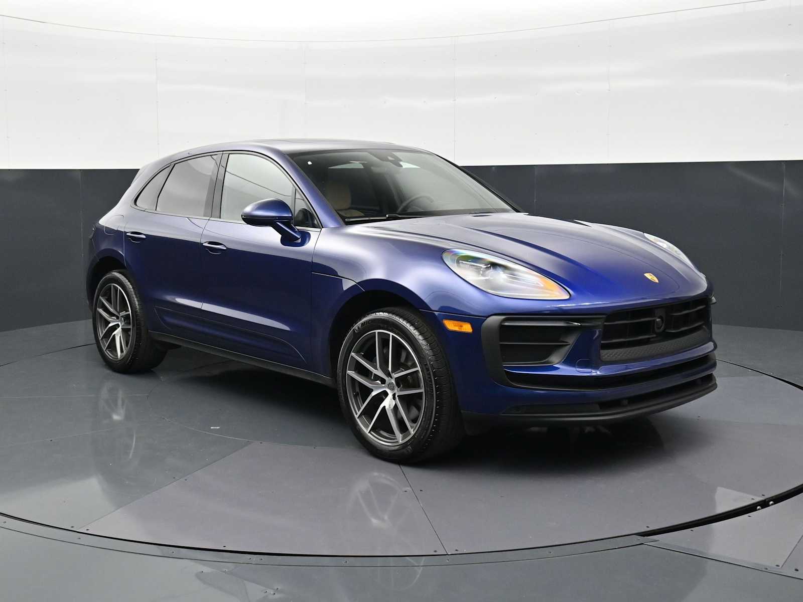 Thumbnail: 2026 Porsche Macan - 24