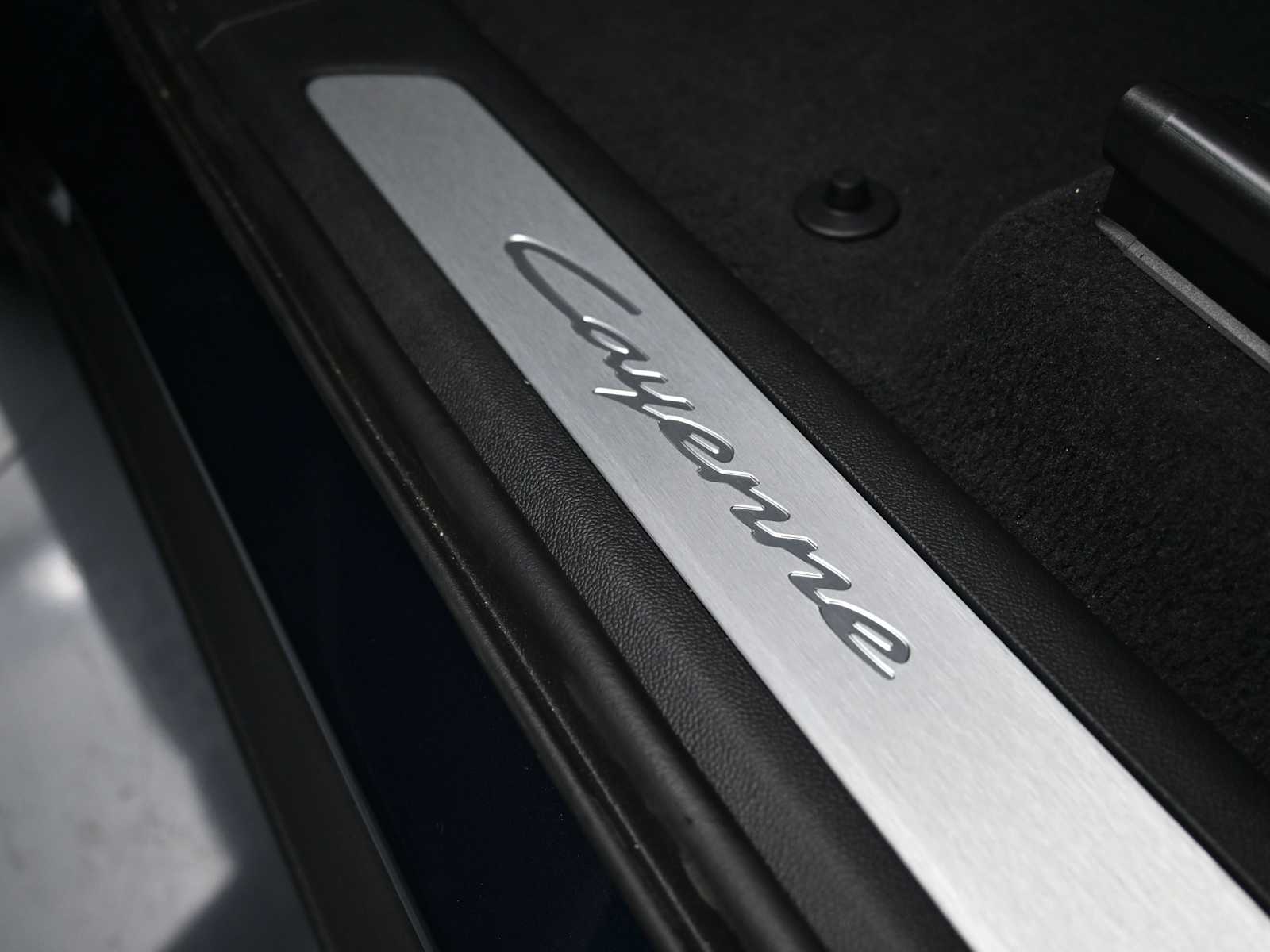 Thumbnail: 2026 Porsche Cayenne - 26