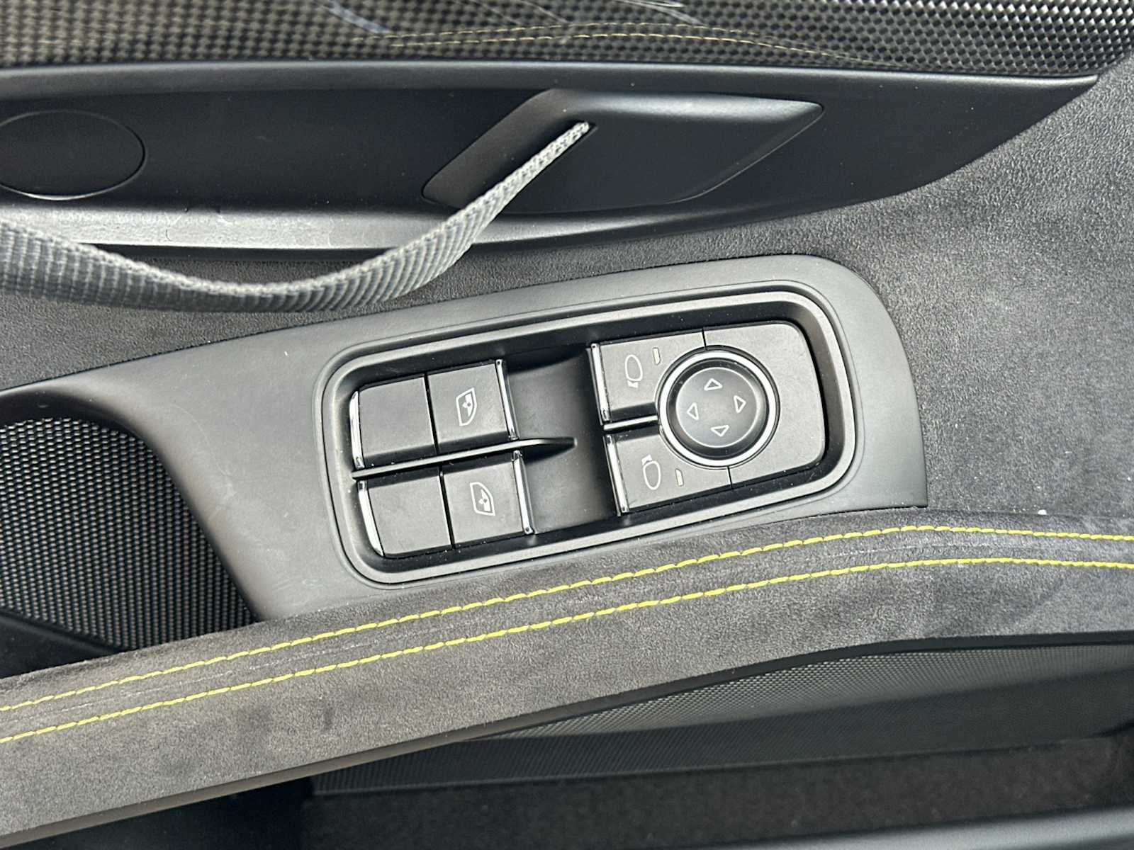 Thumbnail: 2019 Porsche 911 - 12