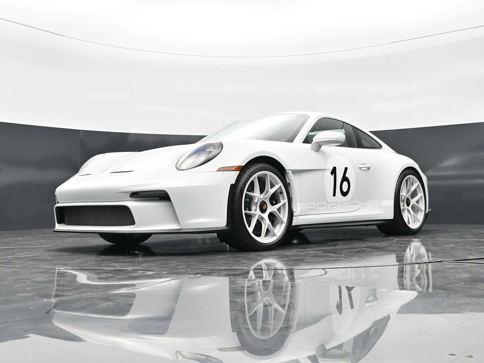 Thumbnail: 2024 Porsche 911 - 46
