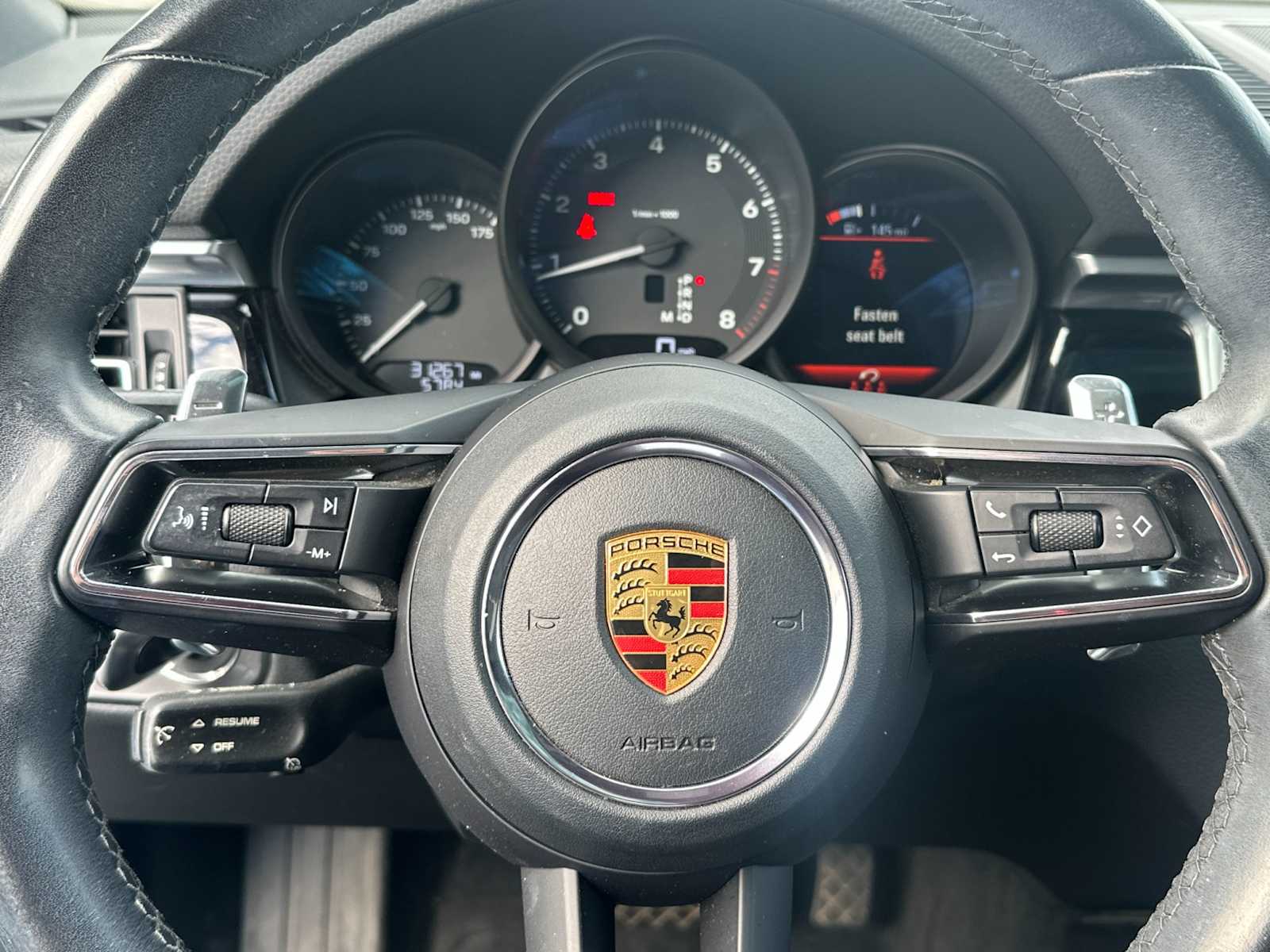 Thumbnail: 2022 Porsche Macan - 24