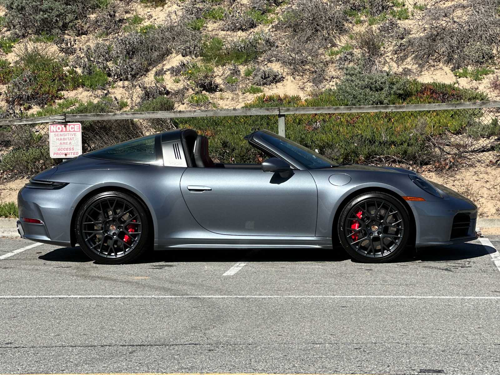 Thumbnail: 2026 Porsche 911 - 8