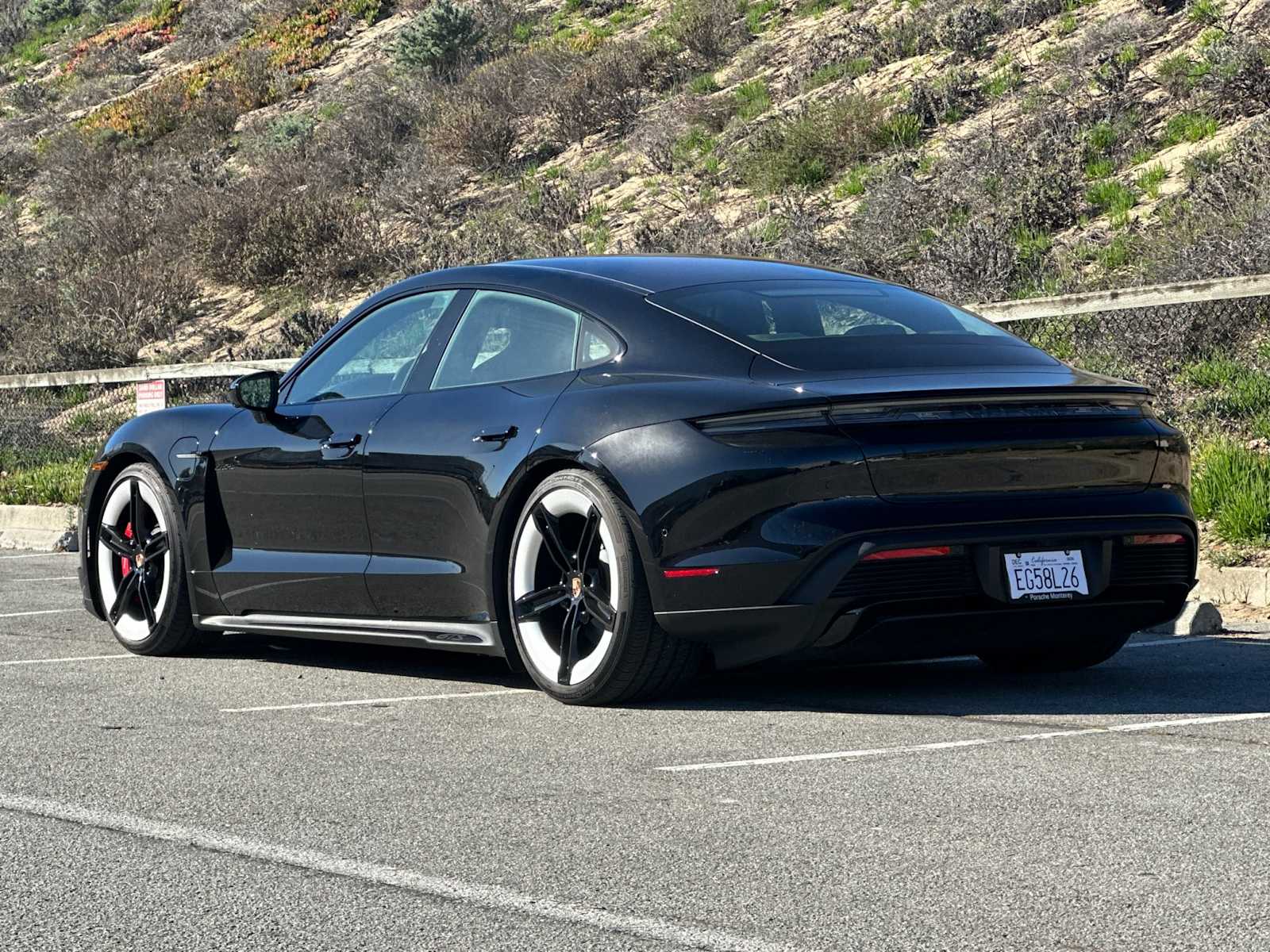 Thumbnail: 2025 Porsche Taycan - 3